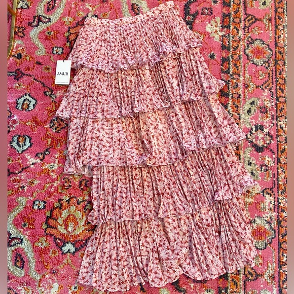 NWT AMUR Paisley Tiered Midi Skirt Size 8 - Picture 2 of 4